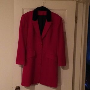 Vintage Long red blazer with black velvet collar
